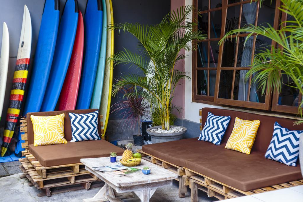 Surfers House Ξενοδοχείο Kuta Lombok Εξωτερικό φωτογραφία