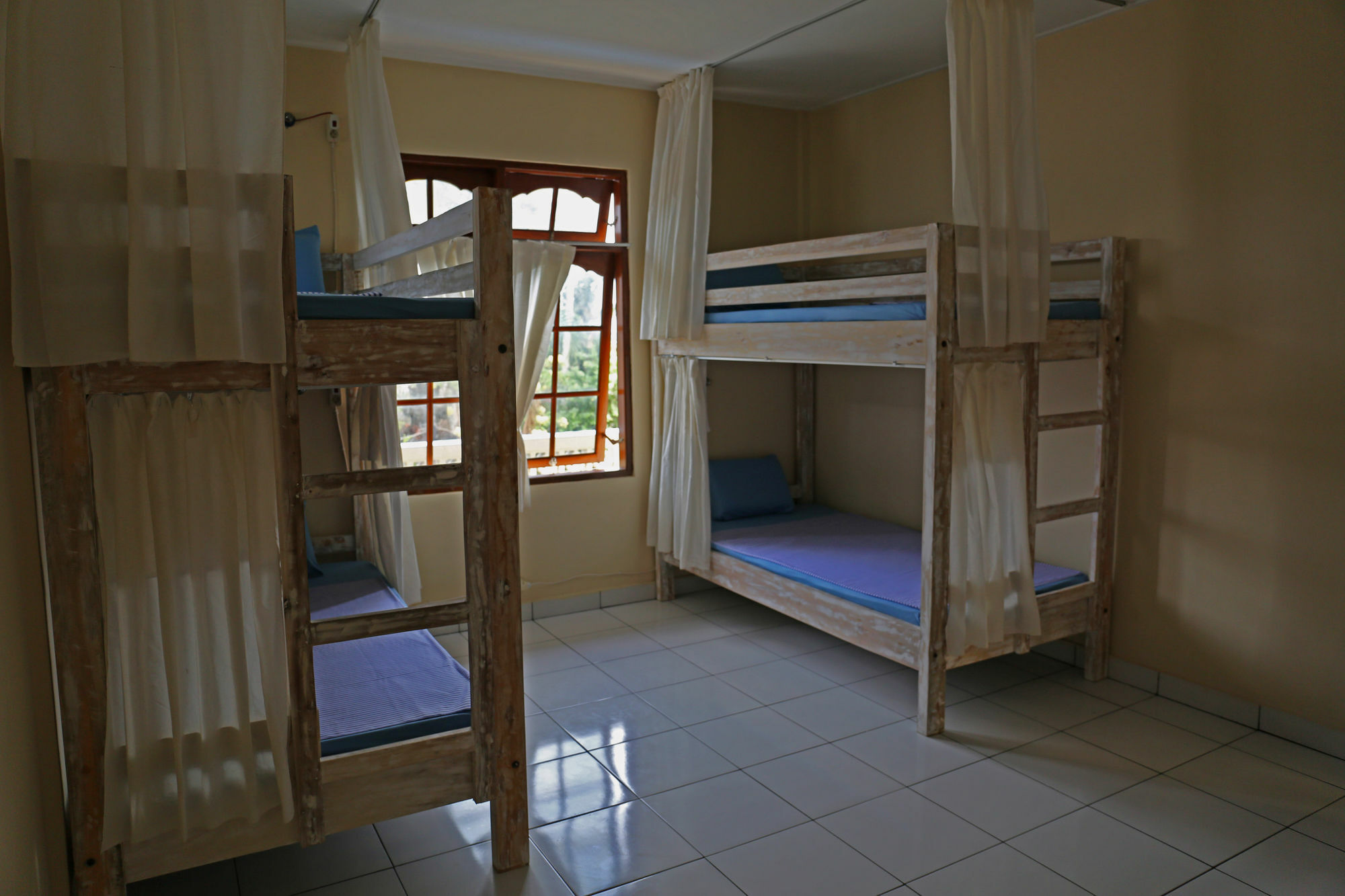Surfers House Ξενοδοχείο Kuta Lombok Εξωτερικό φωτογραφία