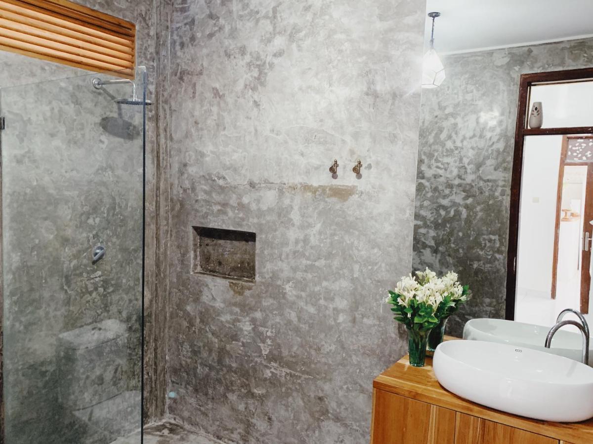 Surfers House Ξενοδοχείο Kuta Lombok Εξωτερικό φωτογραφία
